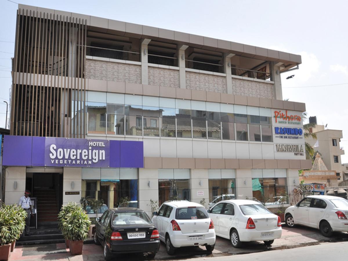 Hotel Sovereign Daman Luaran gambar