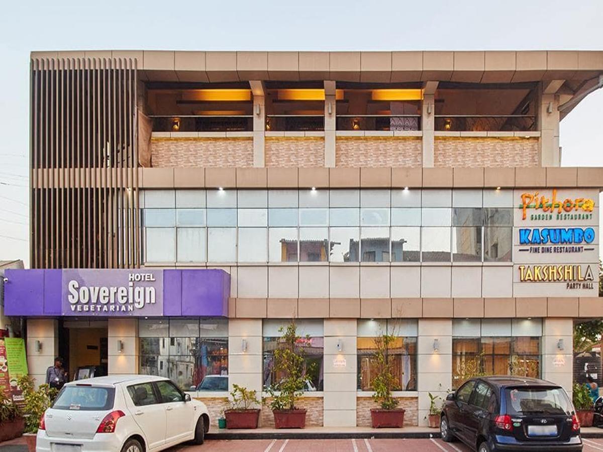 Hotel Sovereign Daman Luaran gambar